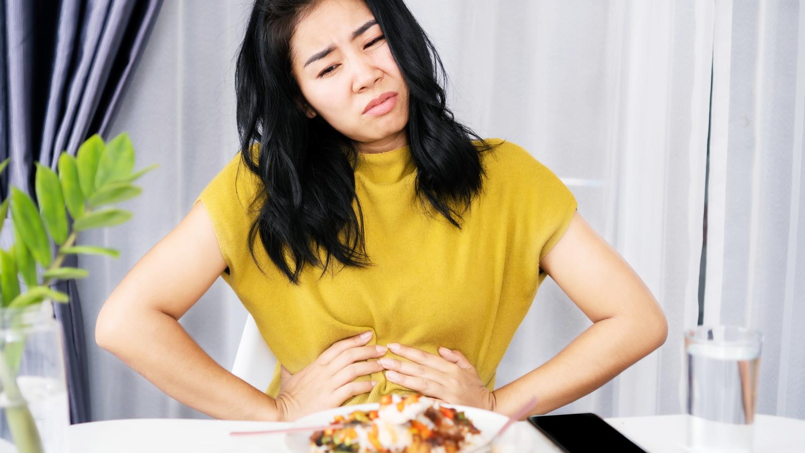 woman eating what is best against GORD