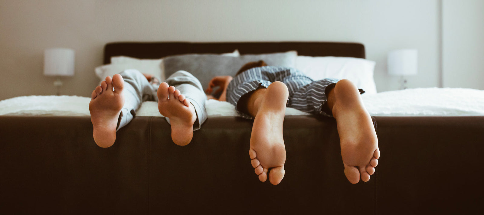 feet exceeding the bed